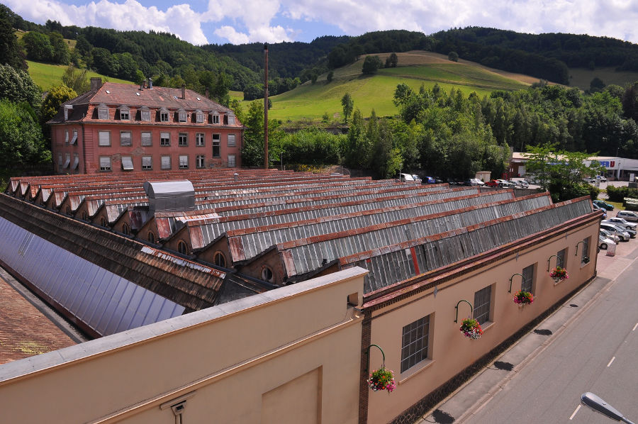 Friche de l’usine Blech vers 1980 –  Fonds Adam / médiathèque du Val d’Argent.